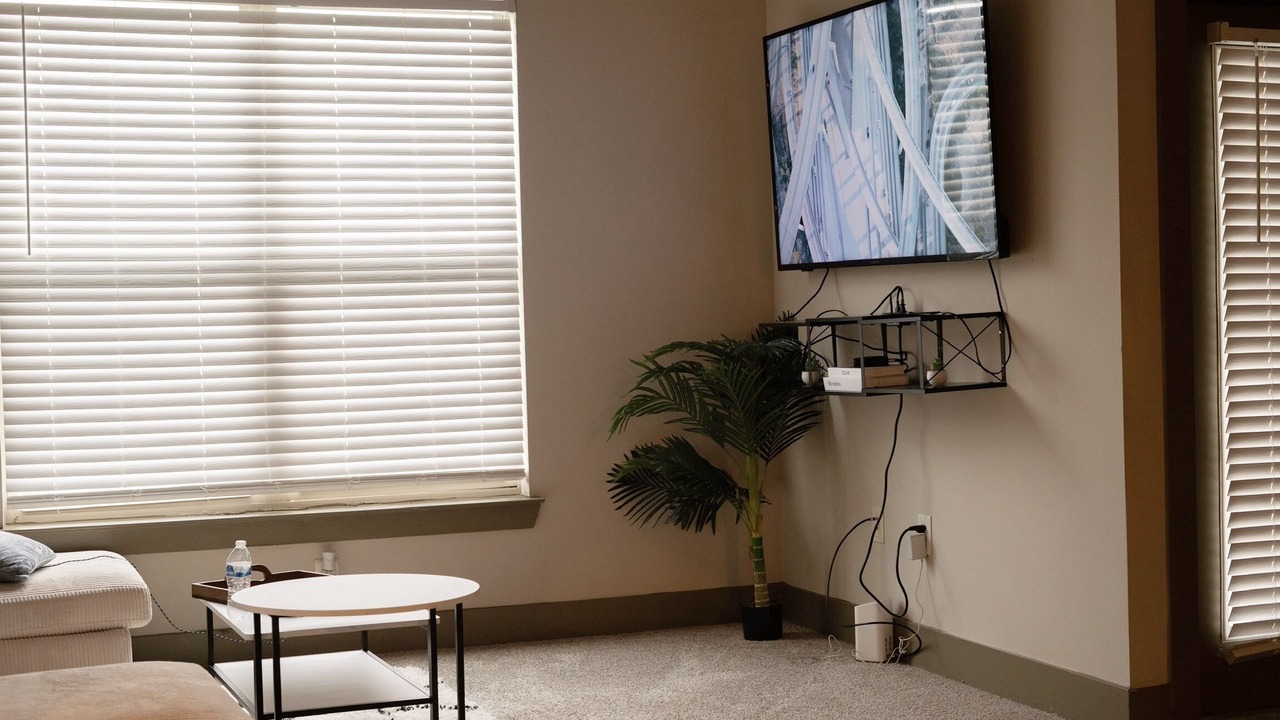 Photo of Livingroom in Westside