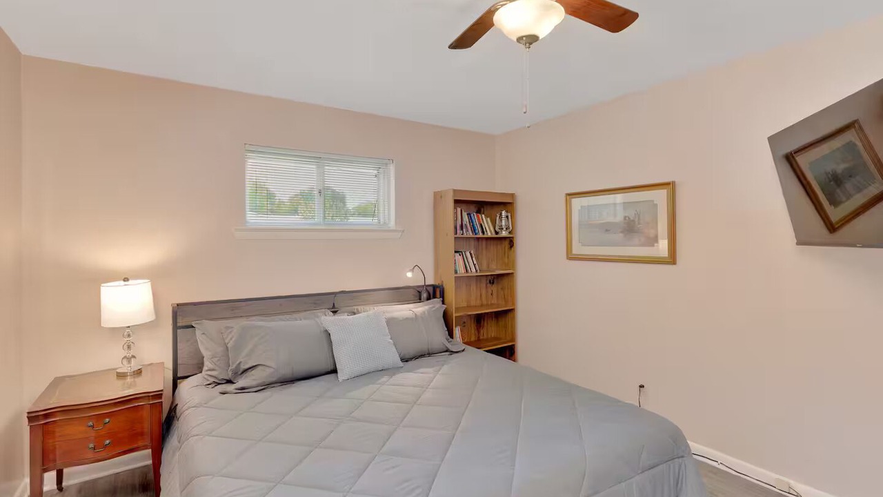 Photo of Bedroom in Rossville