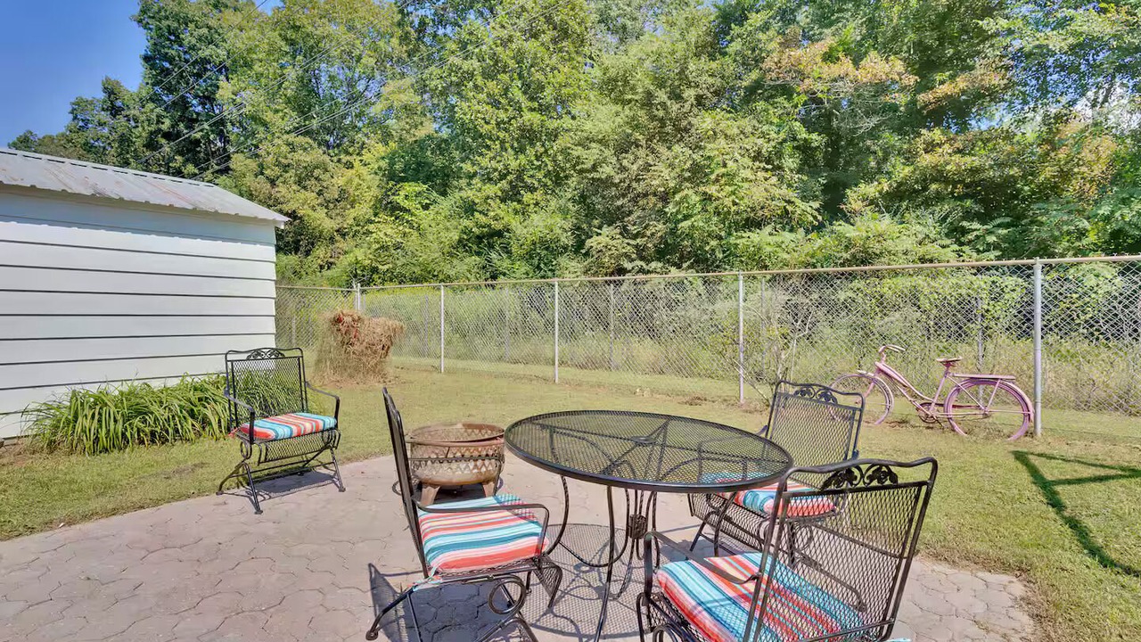 Photo of Outdoor in Rossville