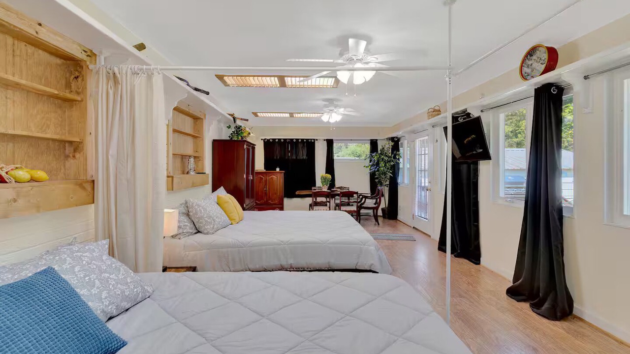Photo of Bedroom in Rossville