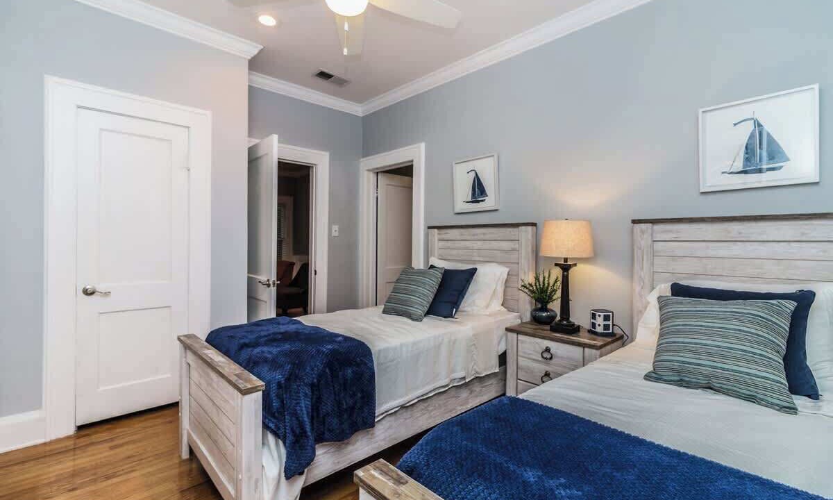 Photo of Bedroom in East Lake Morton