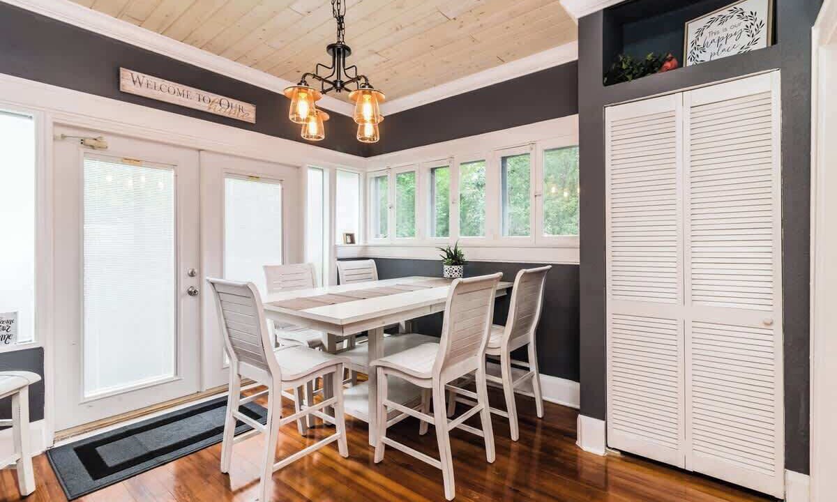 Photo of Bedroom in East Lake Morton