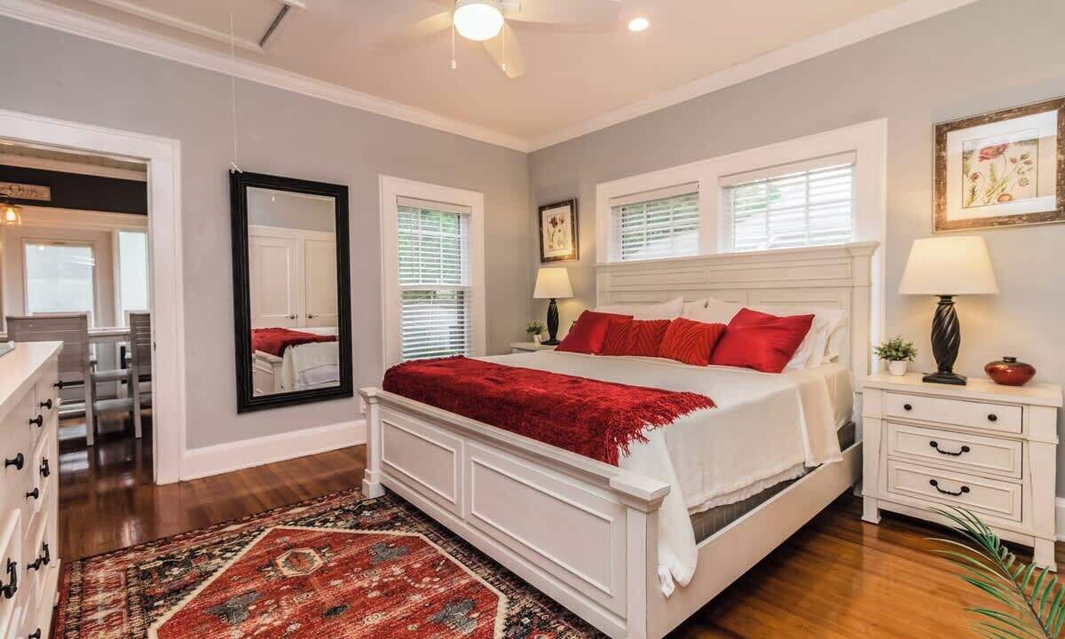 Photo of Bedroom in East Lake Morton