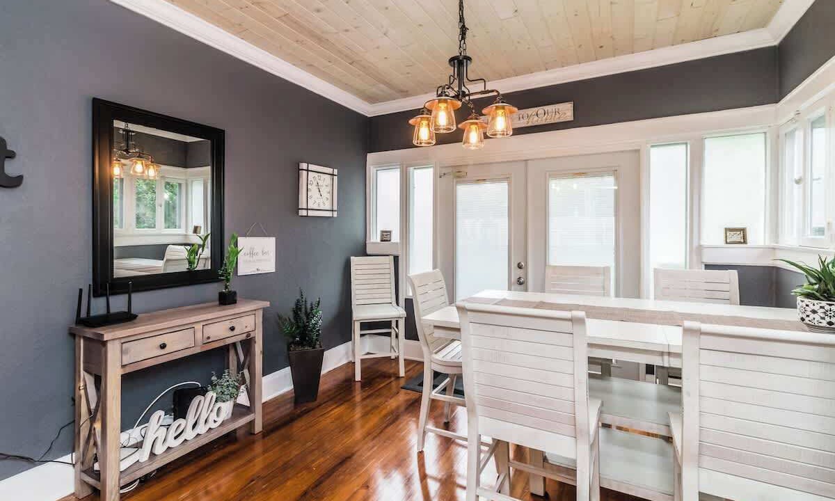 Photo of Bedroom in East Lake Morton