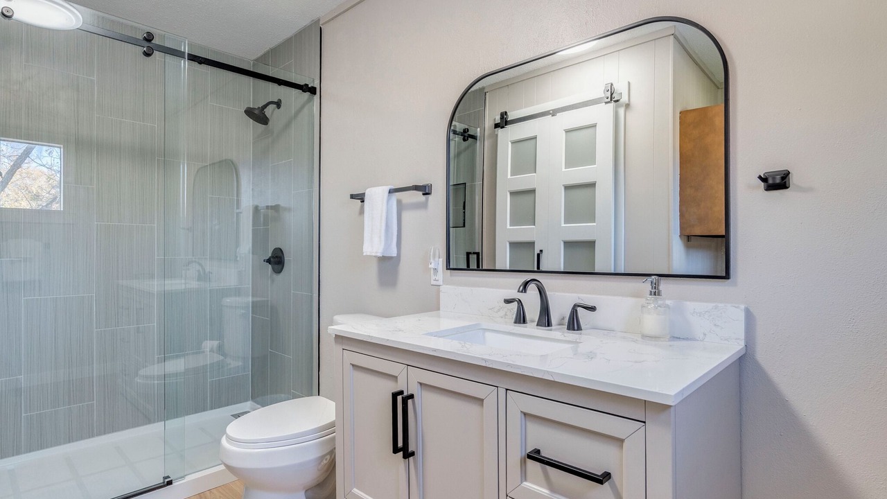 Photo of Bathroom in Granite Shoals