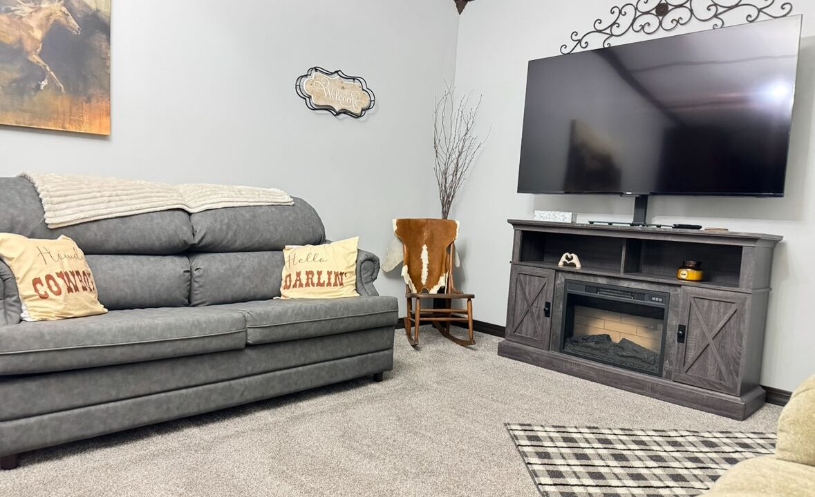 Photo of Livingroom in Kearney County