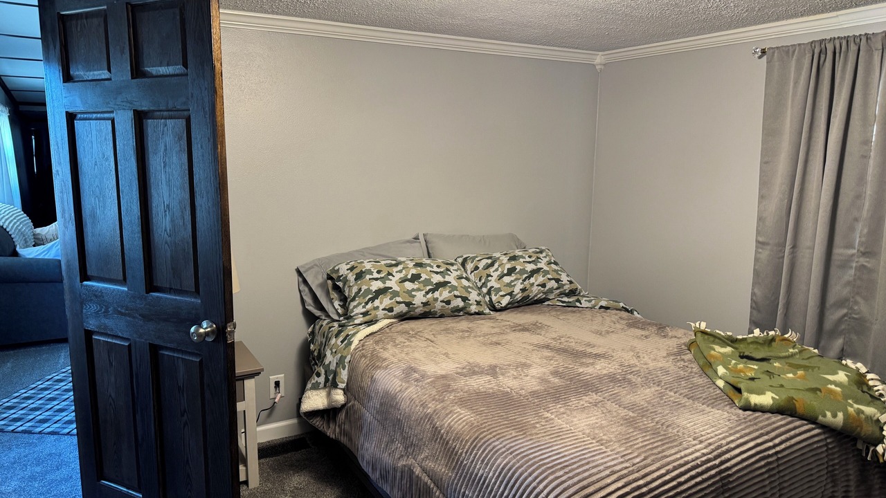 Photo of Bedroom in Kearney County