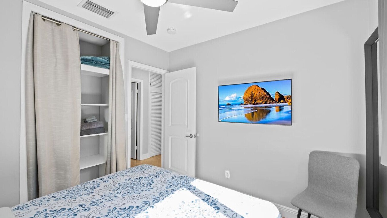 Photo of Bedroom in Wilton Manors