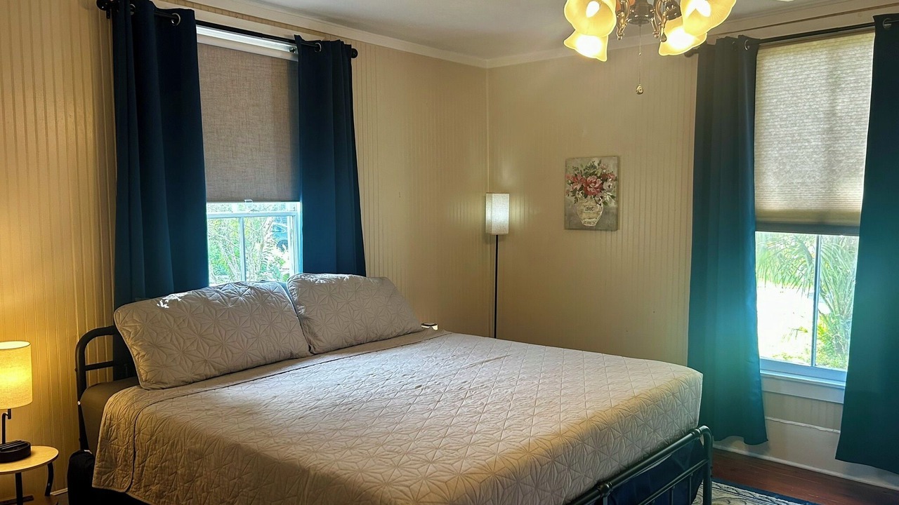 Photo of Bedroom in Historic District