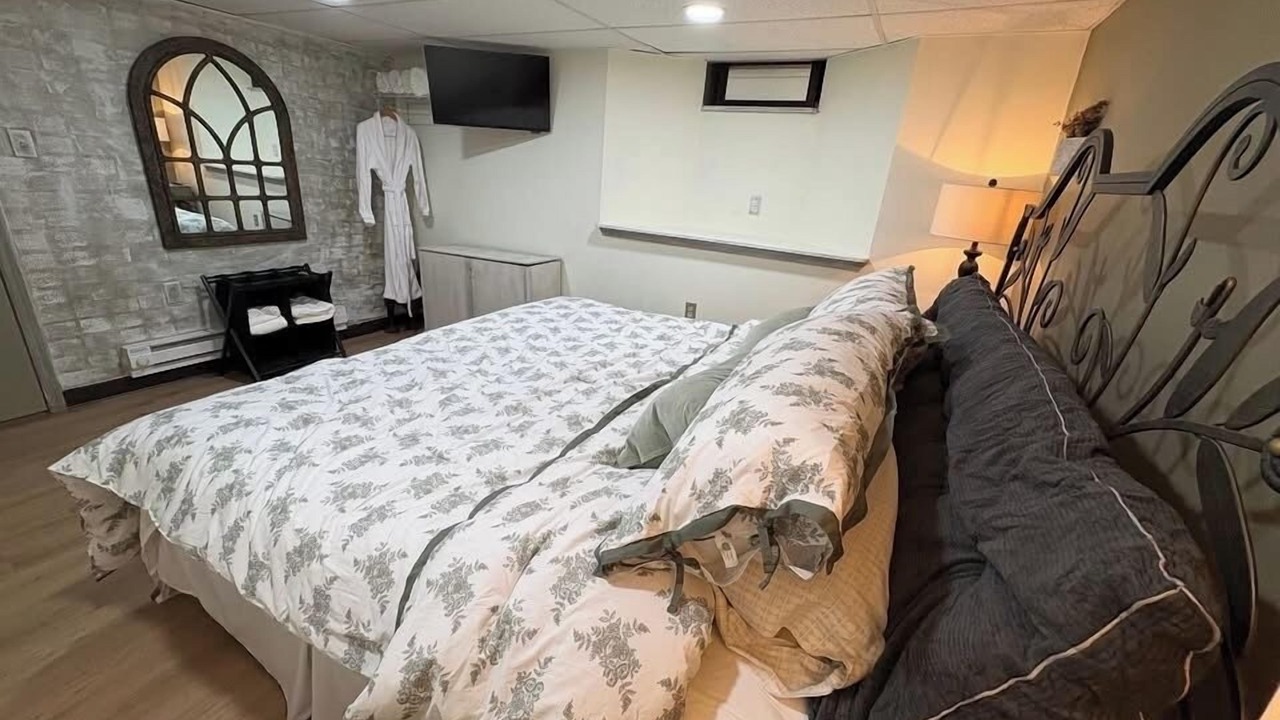 Photo of Bedroom in Adamstown