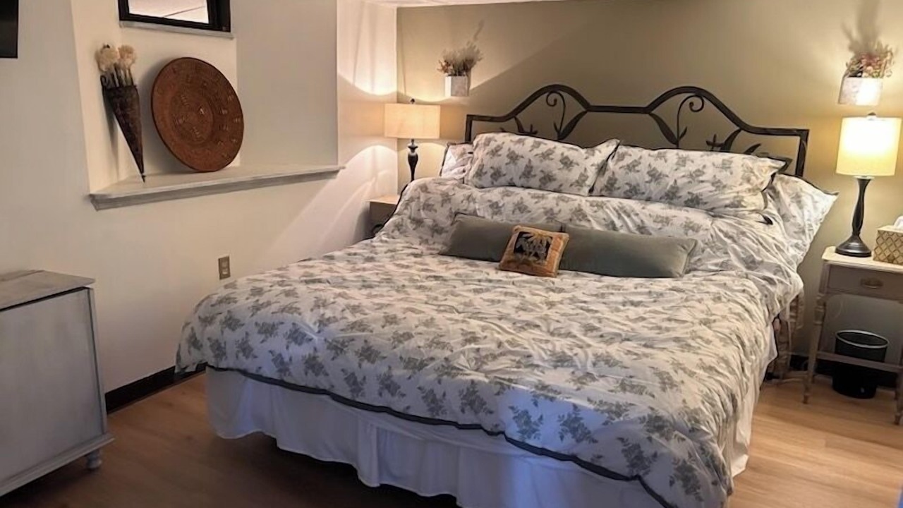 Photo of Bedroom in Adamstown