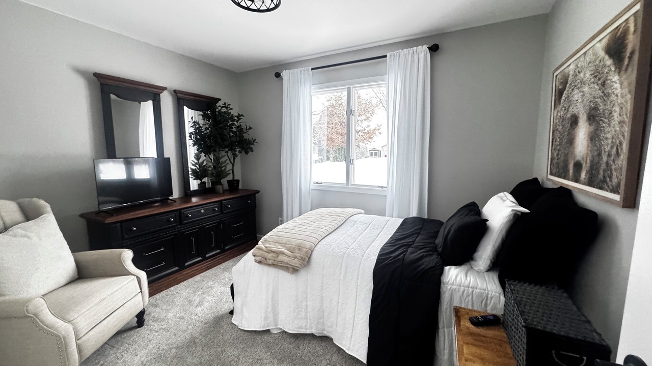 Photo of Bedroom in Scott County