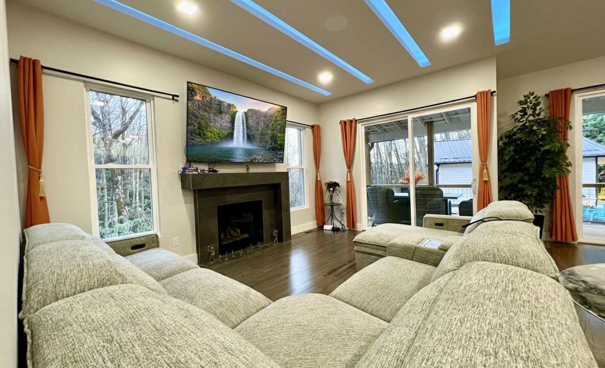 Photo of Livingroom in Mills River