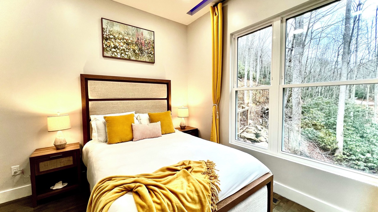 Photo of Bedroom in Mills River