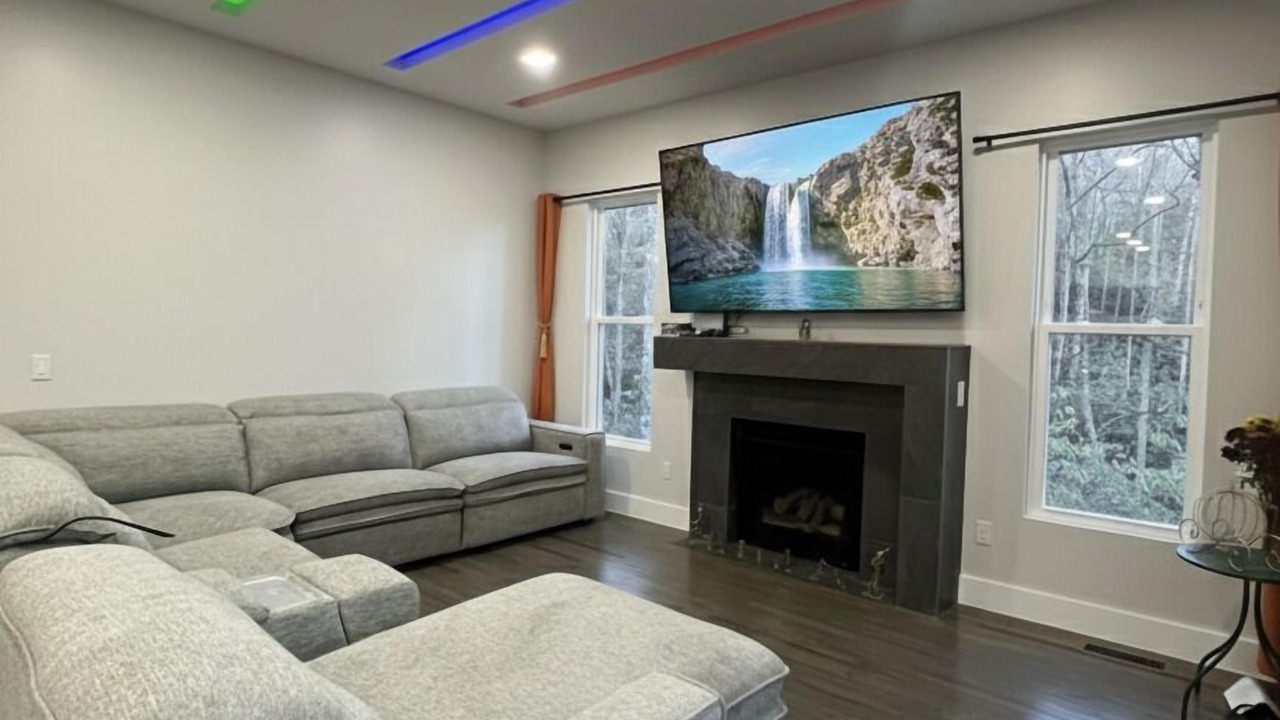Photo of Livingroom in Mills River