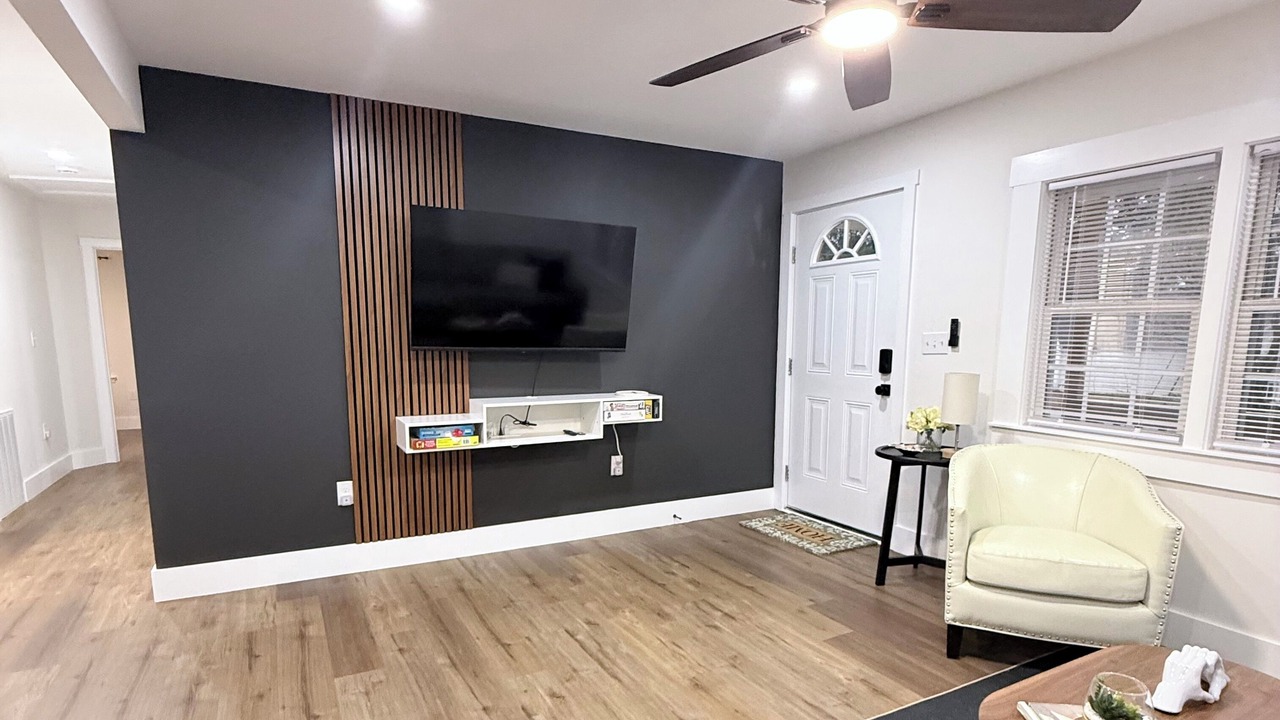 Photo of Livingroom in Clayton