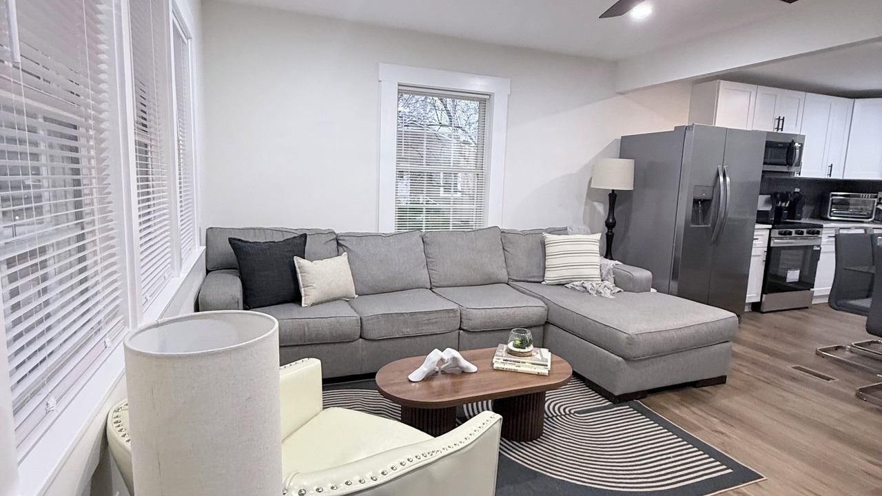 Photo of Livingroom in Clayton