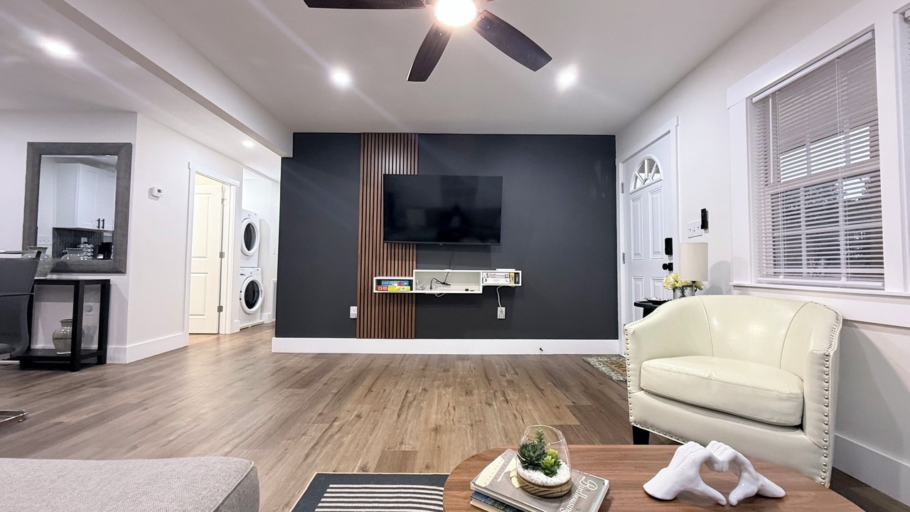 Photo of Livingroom in Clayton
