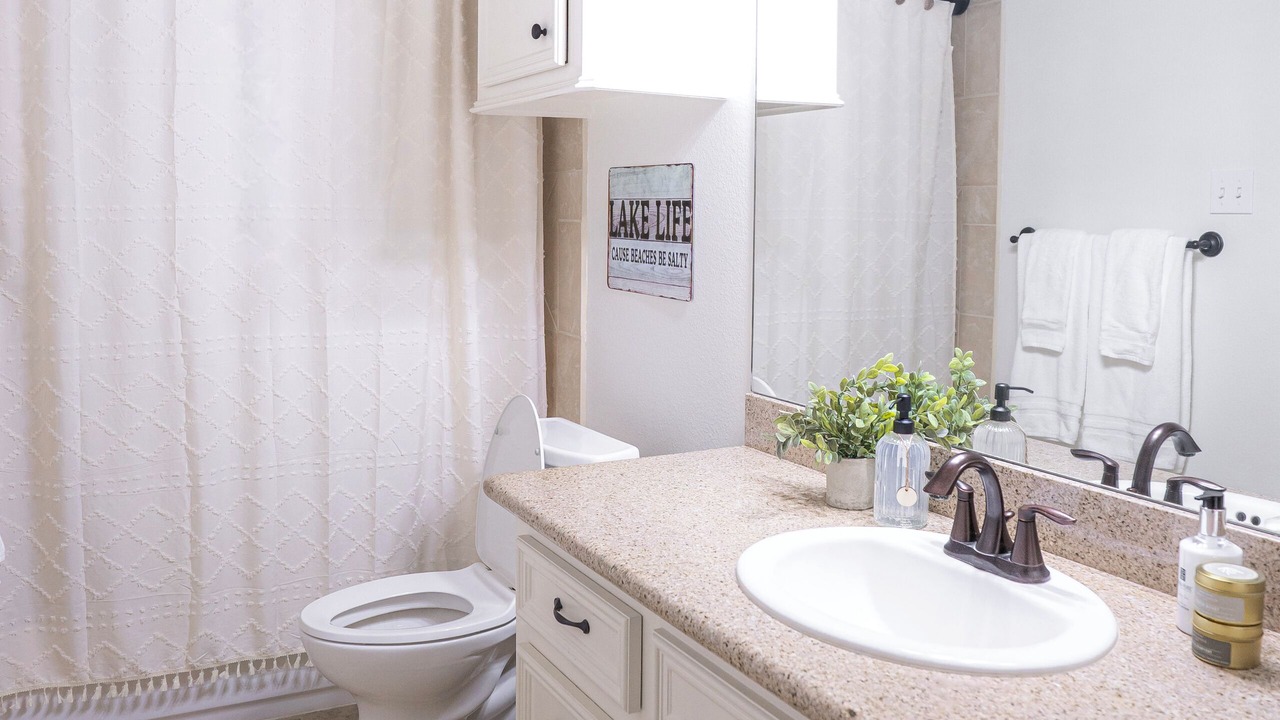 Photo of Bathroom in April Sound