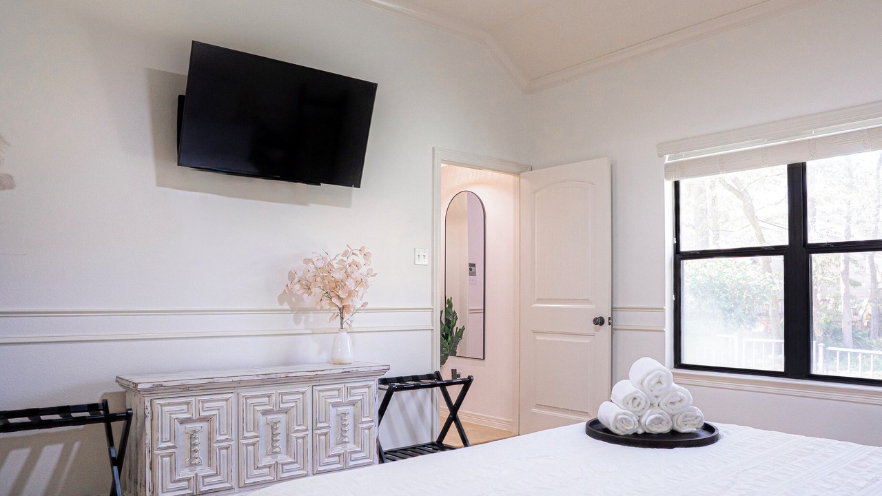 Photo of Bedroom in April Sound