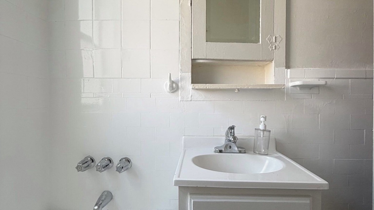 Photo of Bathroom in Huntington Park
