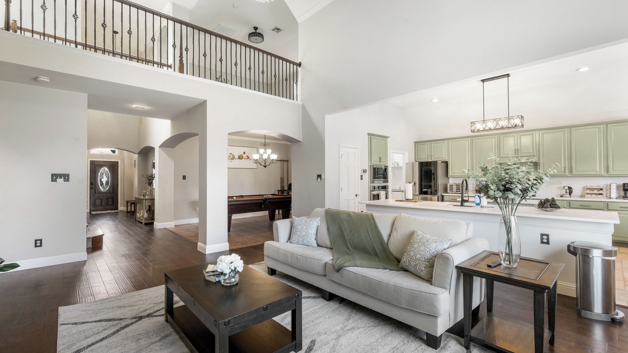 Photo of Livingroom in Grand Prairie