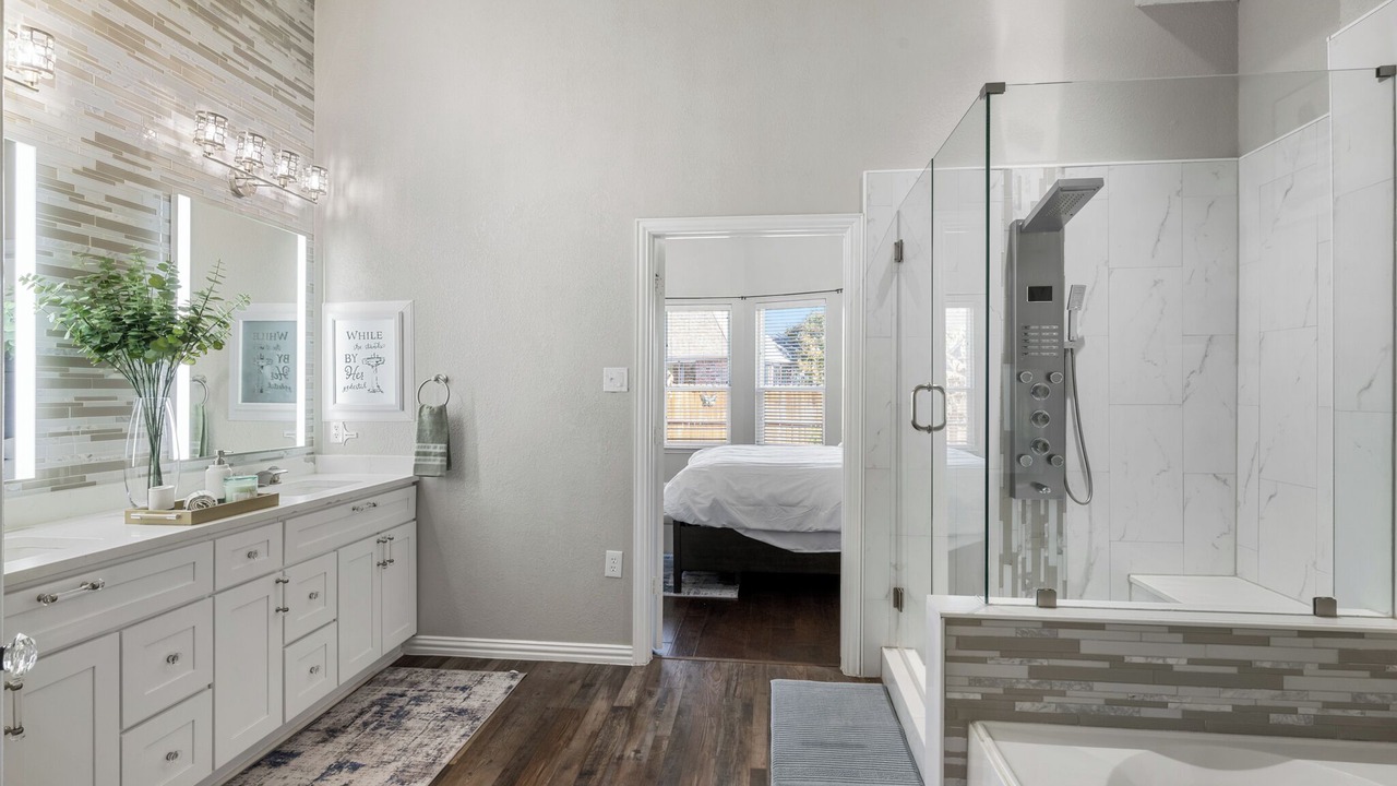 Photo of Bathroom in Grand Prairie
