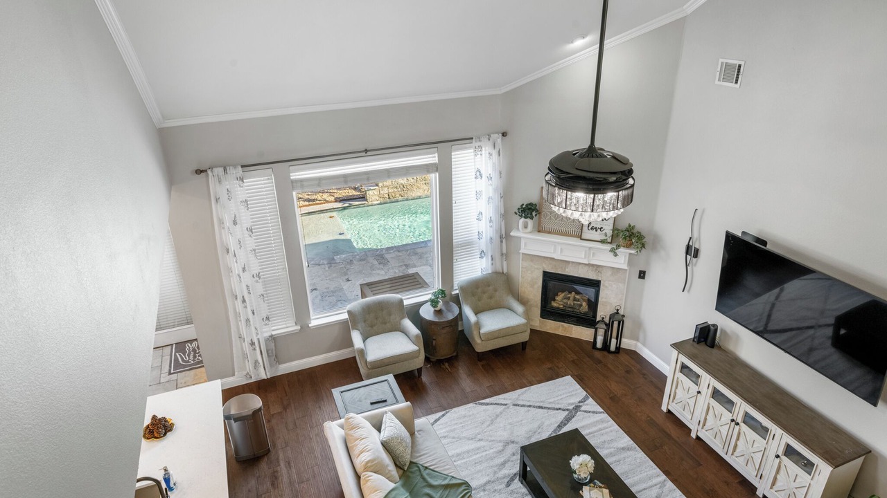 Photo of Livingroom in Grand Prairie