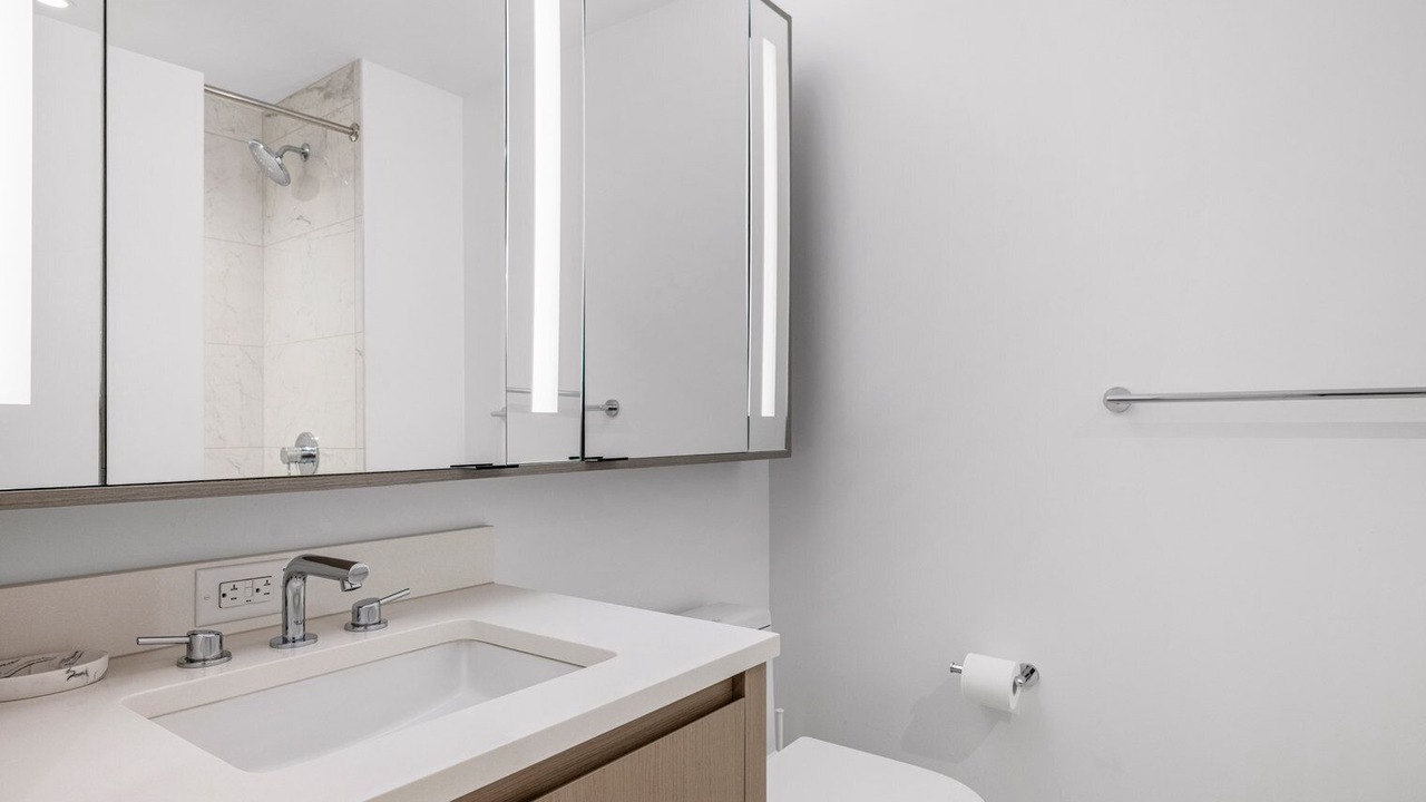 Photo of Bathroom in Shawmut