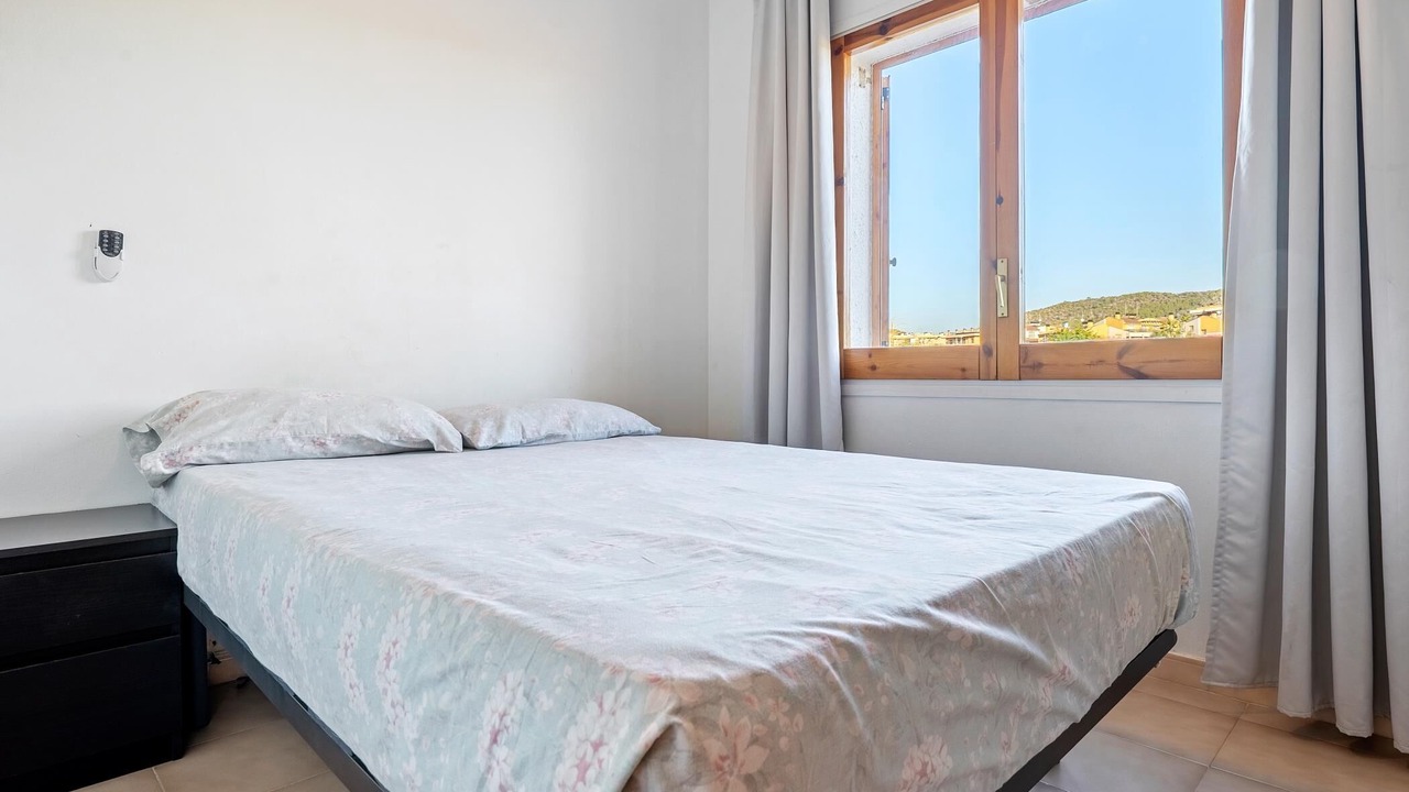 Photo of Bedroom in El Roc de Sant Gaieta