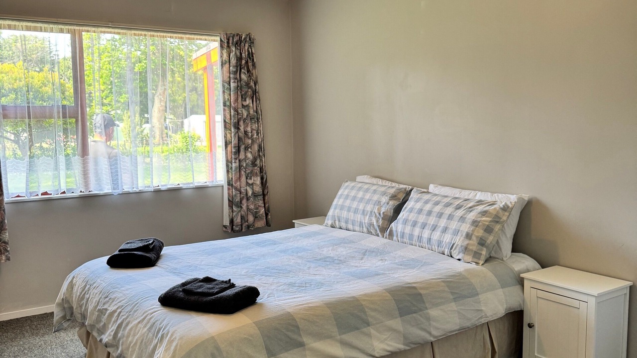 Photo of Bedroom in Kennedy Bay
