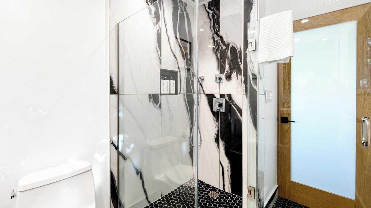 Photo of Bathroom in Woodland Hills