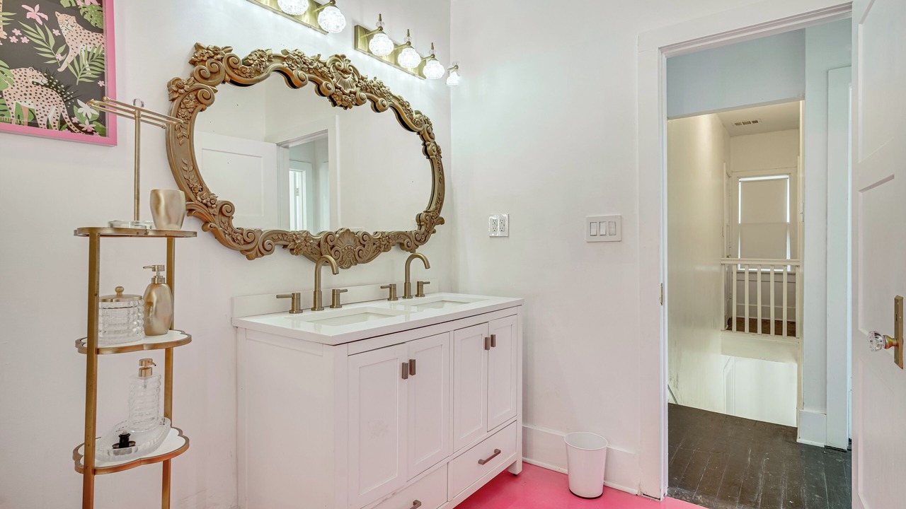 Photo of Bathroom in Jennings