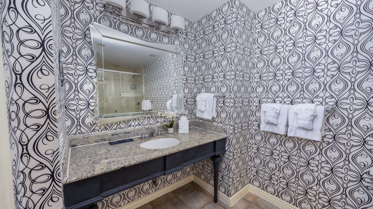 Photo of Bathroom in Theater District