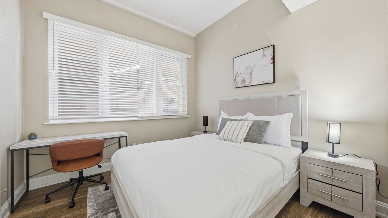 Photo of Bedroom in Downtown