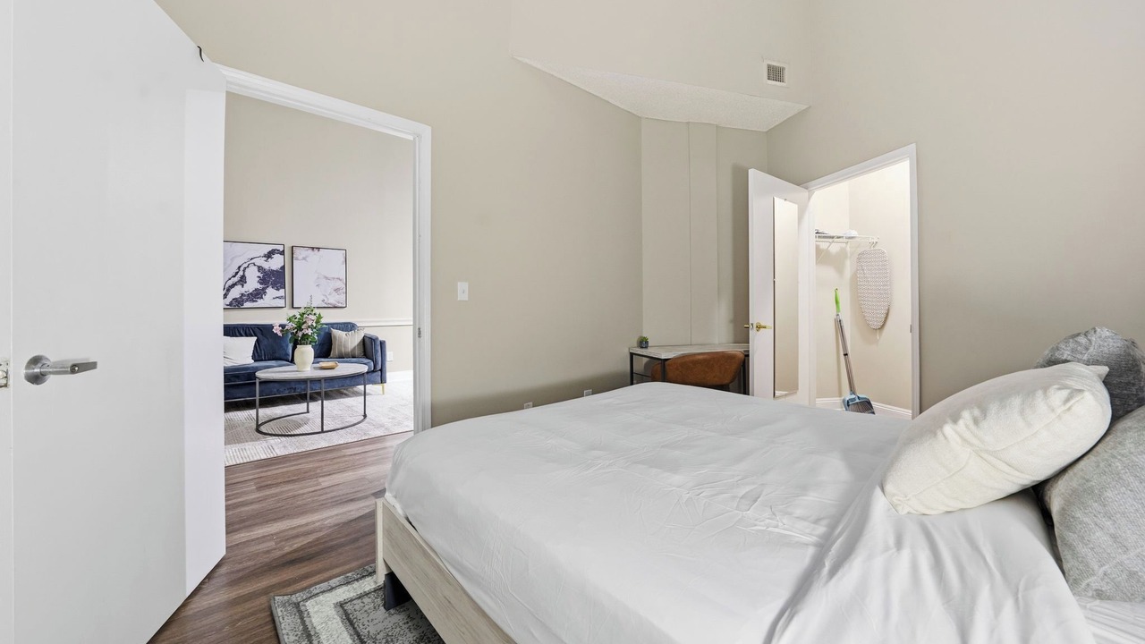 Photo of Bedroom in Downtown