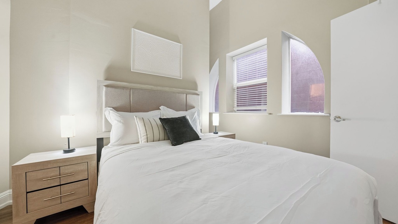 Photo of Bedroom in Downtown