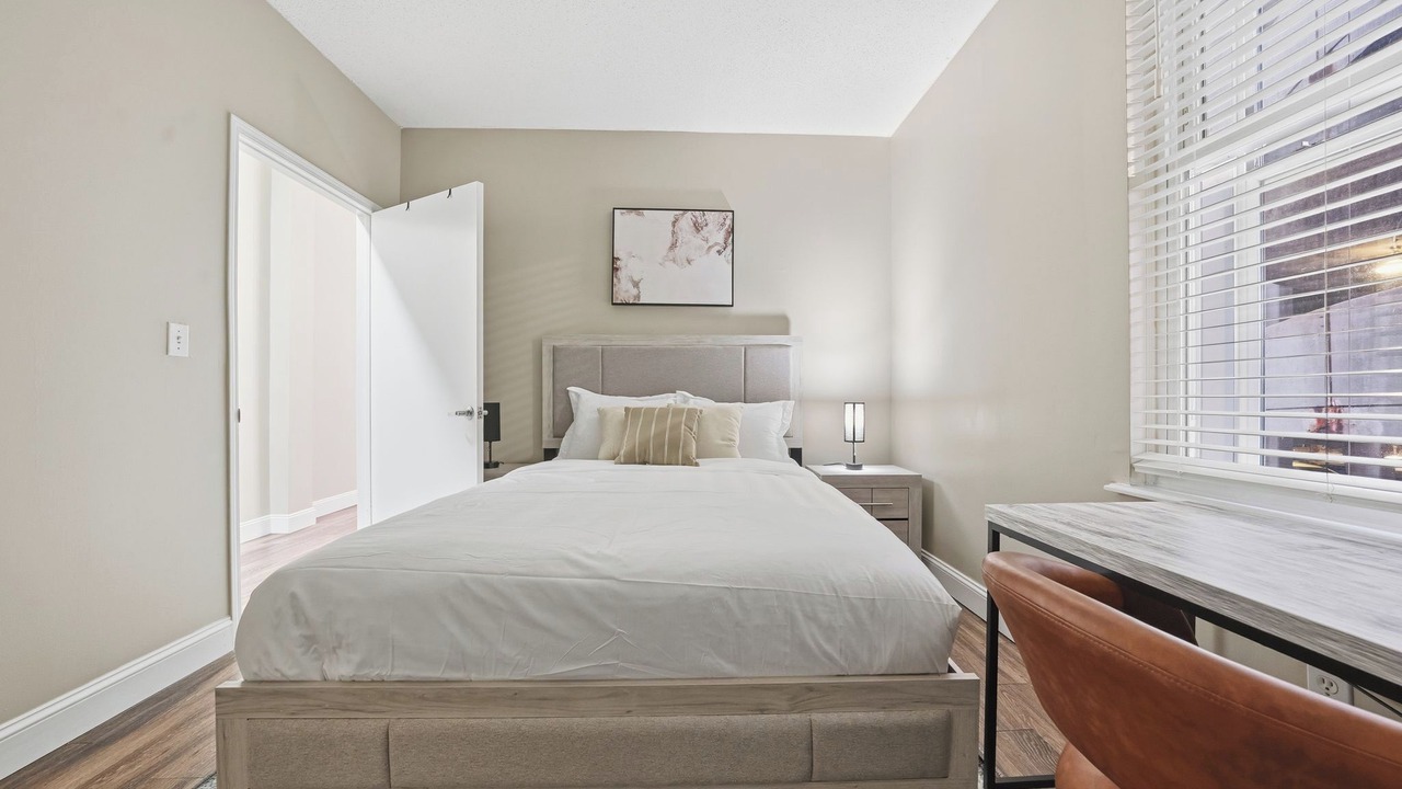 Photo of Bedroom in Downtown