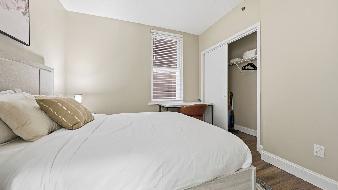 Photo of Bedroom in Downtown