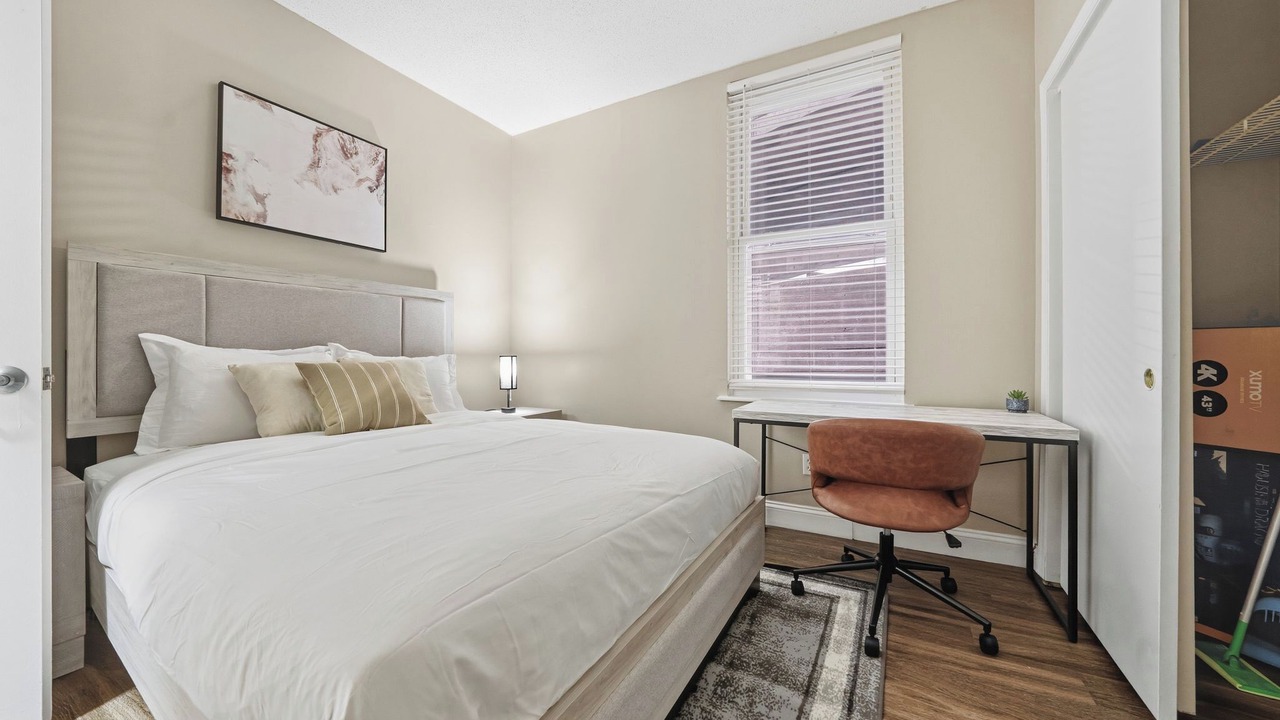 Photo of Bedroom in Downtown