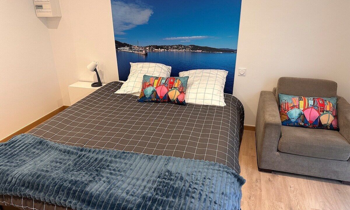 Photo of Bedroom in Plouedern