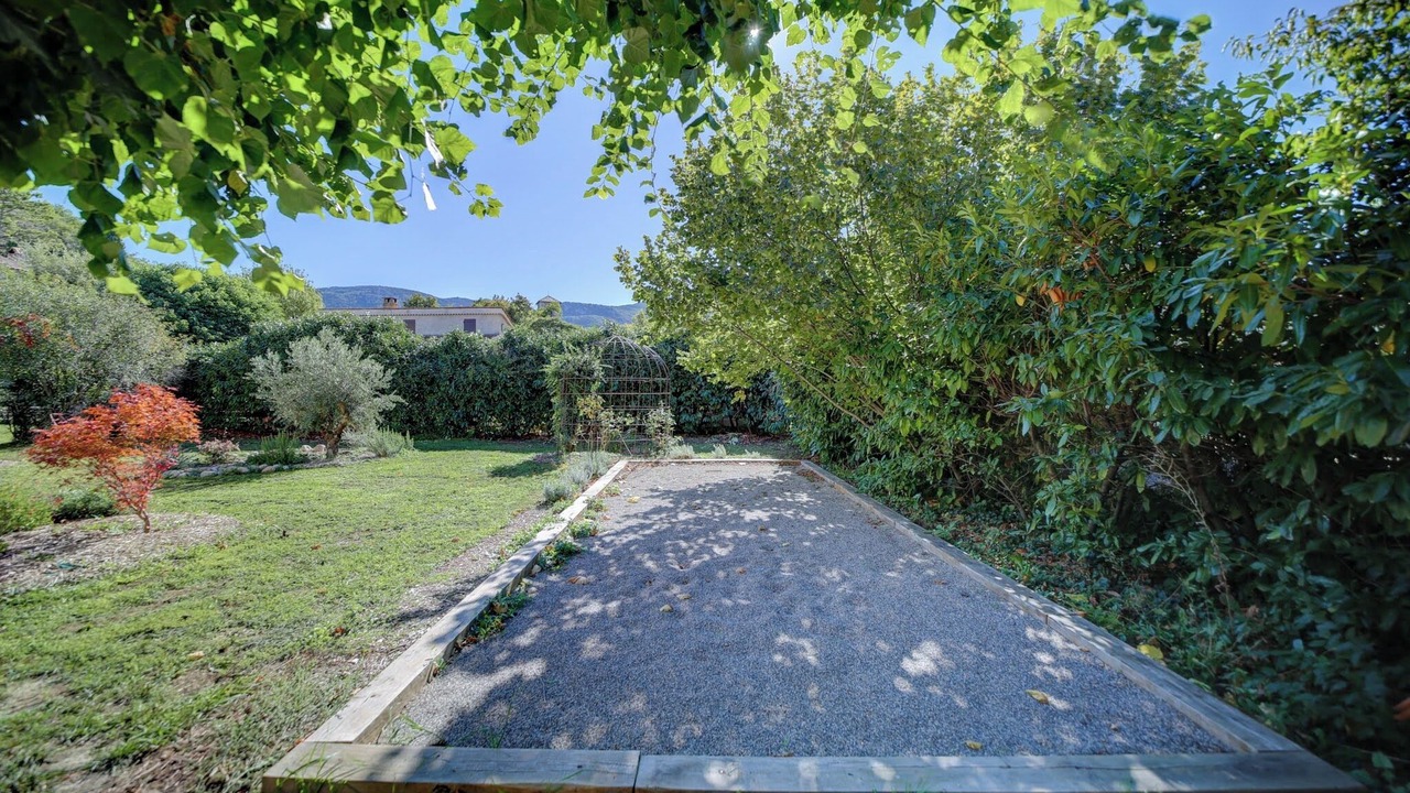 Photo of Outdoor in Estoublon