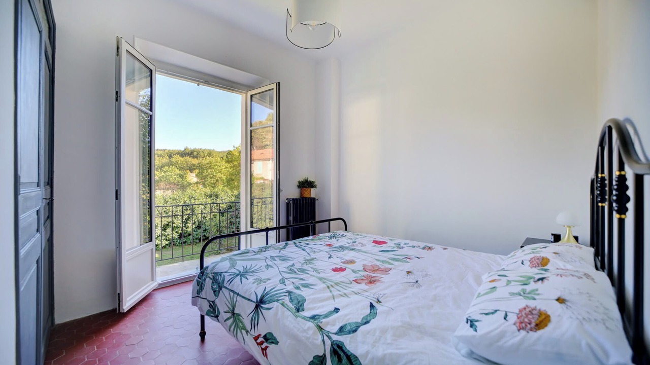 Photo of Bedroom in Estoublon
