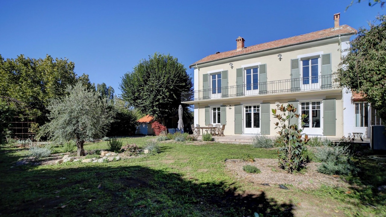 Photo of Outdoor in Estoublon