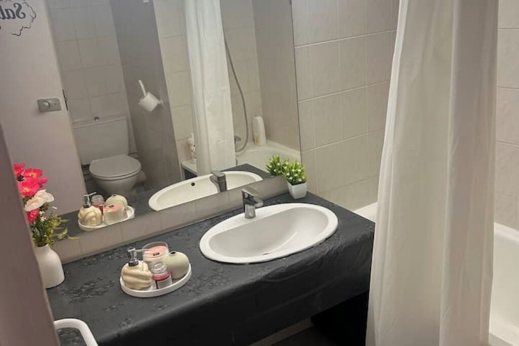 Photo of Bathroom in Carquefou