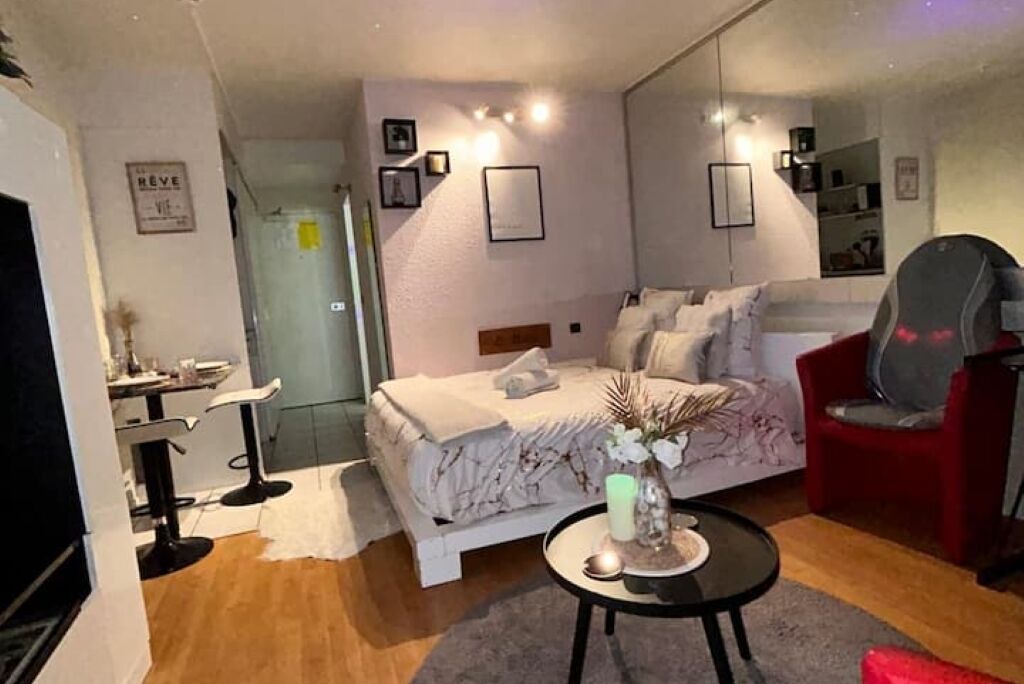 Photo of Bedroom in Carquefou