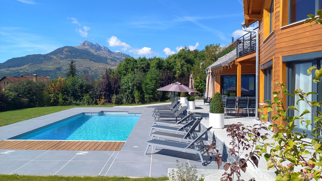 Photo of Outdoor in Puy-Saint-Eusebe