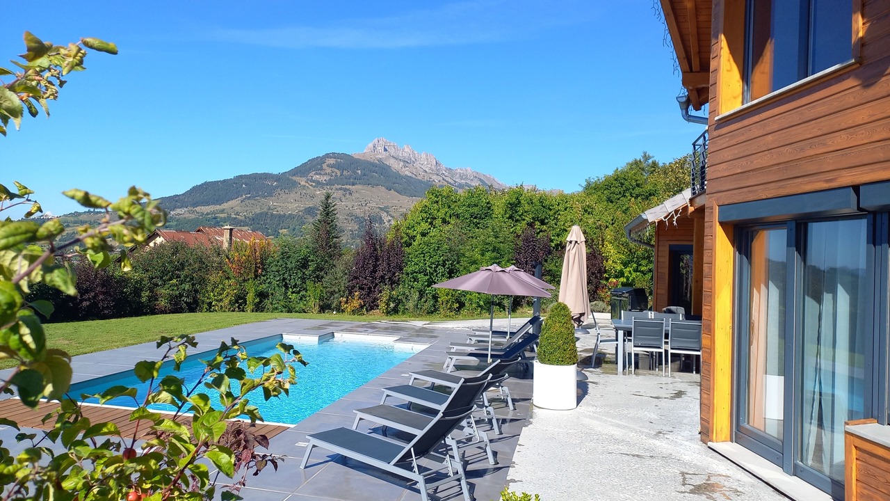 Photo of Outdoor in Puy-Saint-Eusebe