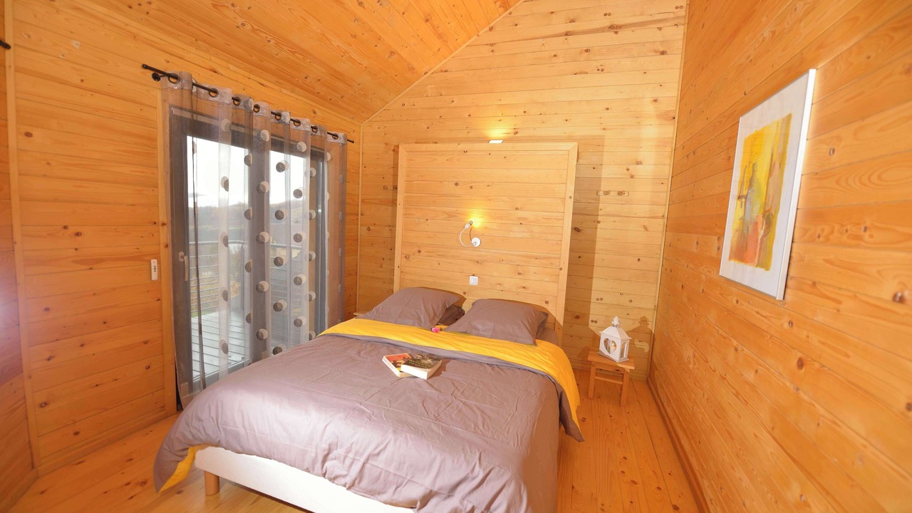 Photo of Bedroom in Puy-Saint-Eusebe