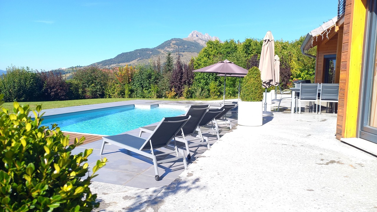 Photo of Outdoor in Puy-Saint-Eusebe